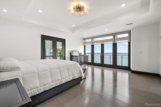 8349 Dixie Highway, Ira, MI 48023