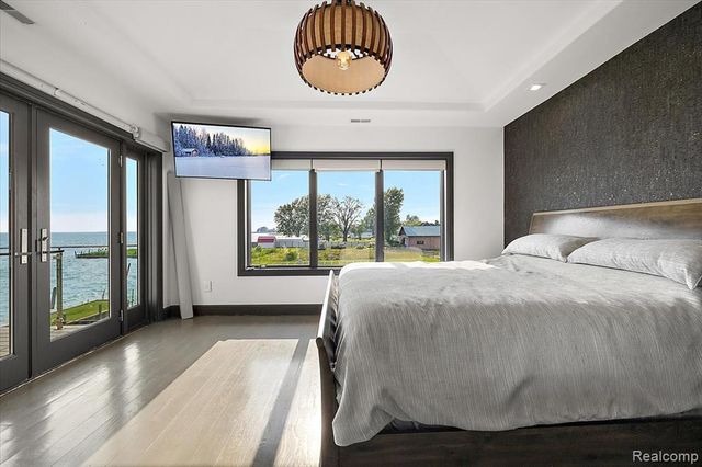 8349 Dixie Highway, Ira, MI 48023