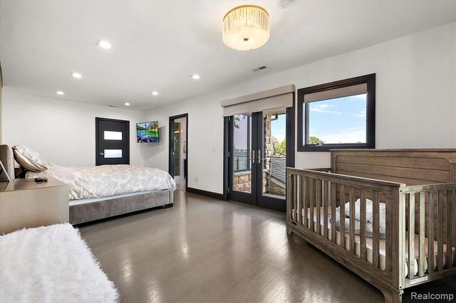 8349 Dixie Highway, Ira, MI 48023