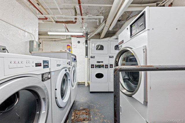 84-50 169th Street 611, Jamaica, NY 11432