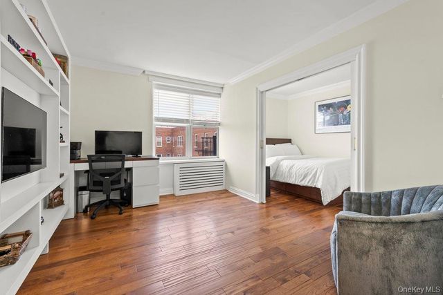 84-50 169th Street 611, Jamaica, NY 11432