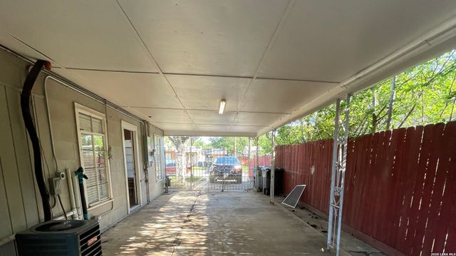 503 W HART AVE, San Antonio, TX 78214