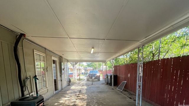 503 W HART AVE, San Antonio, TX 78214