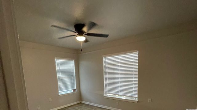 503 W HART AVE, San Antonio, TX 78214