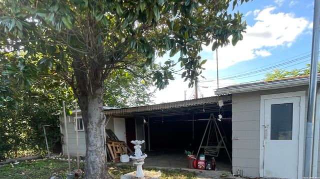 503 W HART AVE, San Antonio, TX 78214