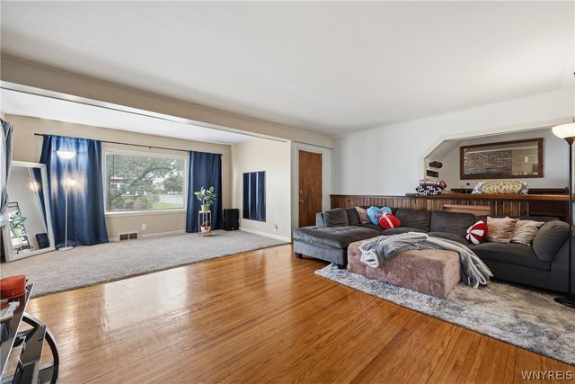 121 Tacoma Avenue, Buffalo, NY 14216