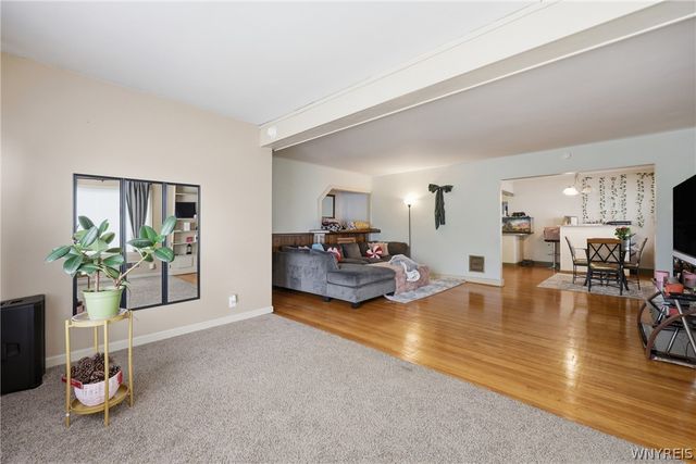 121 Tacoma Avenue, Buffalo, NY 14216