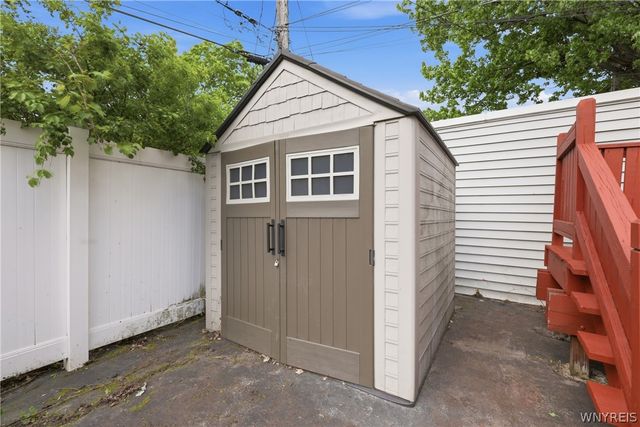 121 Tacoma Avenue, Buffalo, NY 14216