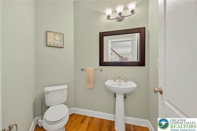 7505 Cedar Road, Lower Macungie Twp, PA 18062