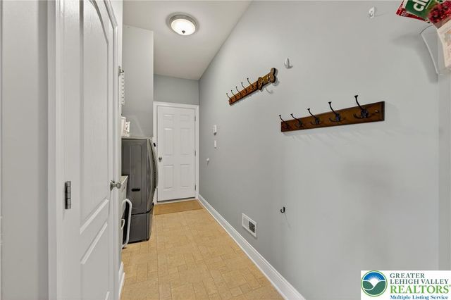 7505 Cedar Road, Lower Macungie Twp, PA 18062