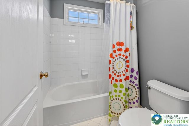 7505 Cedar Road, Lower Macungie Twp, PA 18062