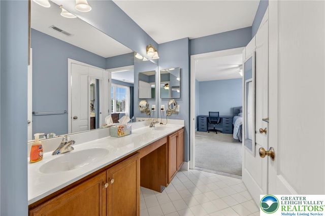 7505 Cedar Road, Lower Macungie Twp, PA 18062