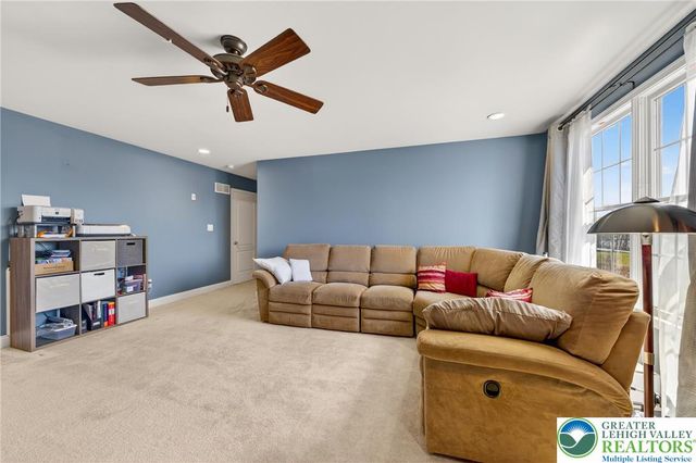 7505 Cedar Road, Lower Macungie Twp, PA 18062