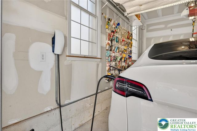 7505 Cedar Road, Lower Macungie Twp, PA 18062