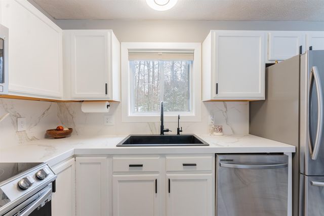 2937 Artist Avenue, Green Lake Twp, MI 49643