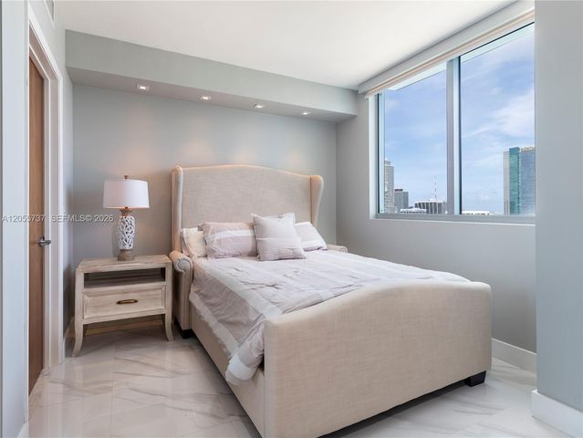 92 SW 3rd Street 3901, Miami, FL 33130
