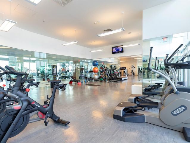92 SW 3rd Street 3901, Miami, FL 33130