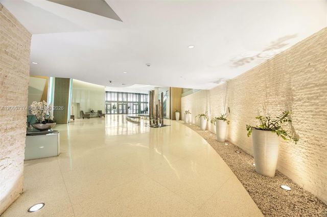 92 SW 3rd Street 3901, Miami, FL 33130