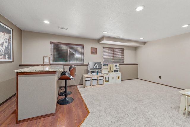 2641 E Spring Hill Ct, Goddard, KS 67052