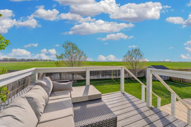2641 E Spring Hill Ct, Goddard, KS 67052