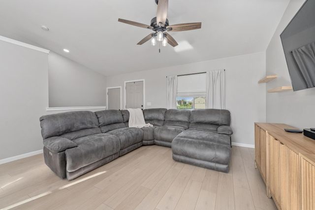 2641 E Spring Hill Ct, Goddard, KS 67052