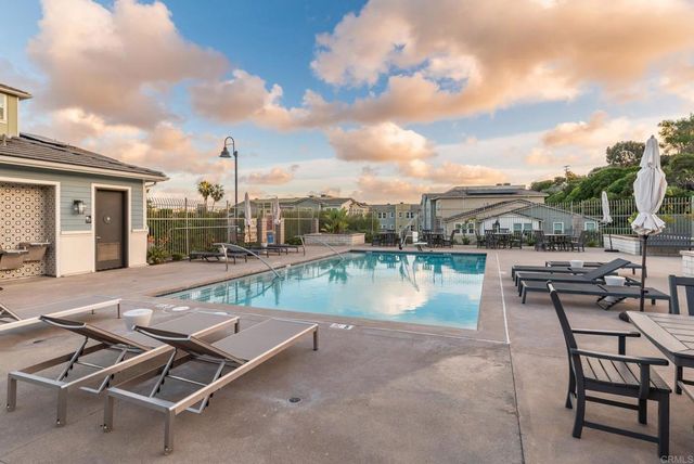 1115 Sea Glass Way, Oceanside, CA 92054