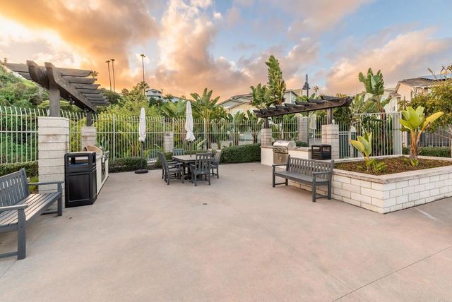 1115 Sea Glass Way, Oceanside, CA 92054