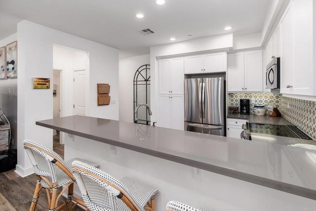 1115 Sea Glass Way, Oceanside, CA 92054