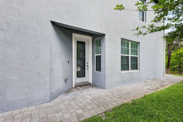 1887 SE Ocean Cove Way, Stuart, FL 34996