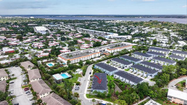 1887 SE Ocean Cove Way, Stuart, FL 34996