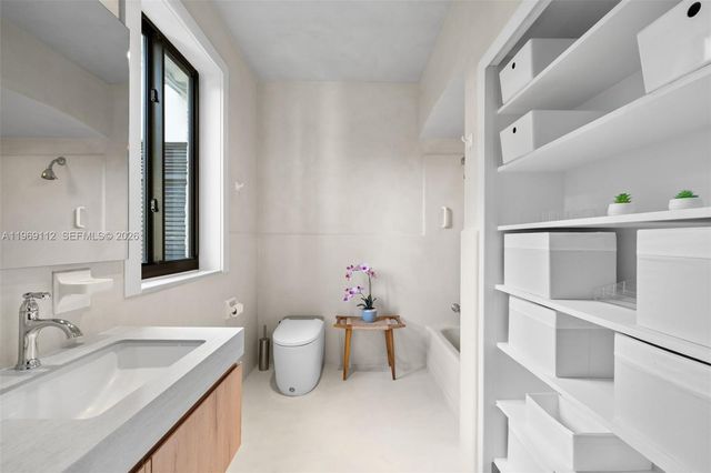 575 Hibiscus Ln, Miami, FL 33137