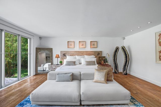 575 Hibiscus Ln, Miami, FL 33137