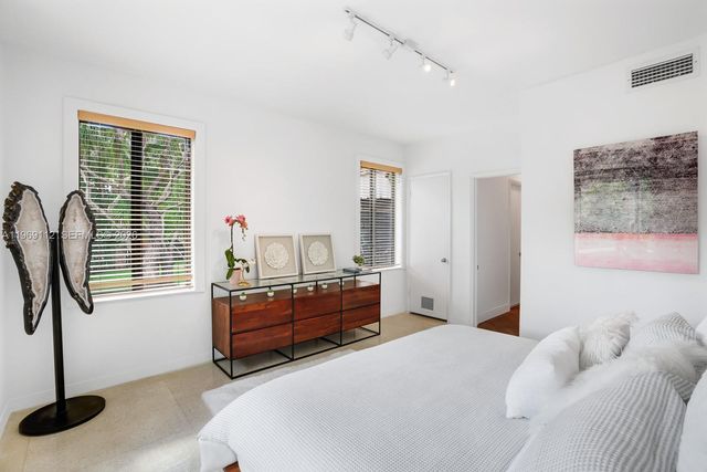 575 Hibiscus Ln, Miami, FL 33137