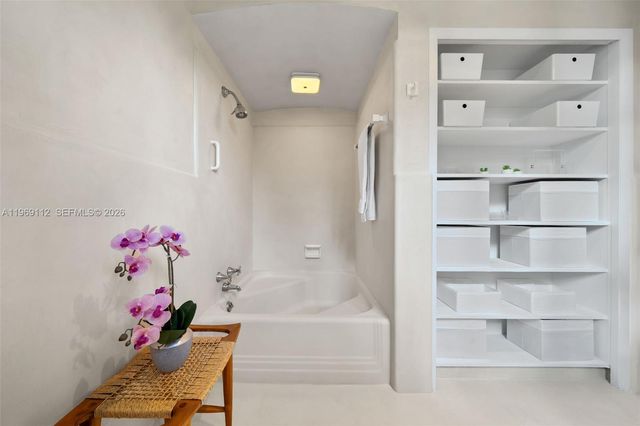 575 Hibiscus Ln, Miami, FL 33137