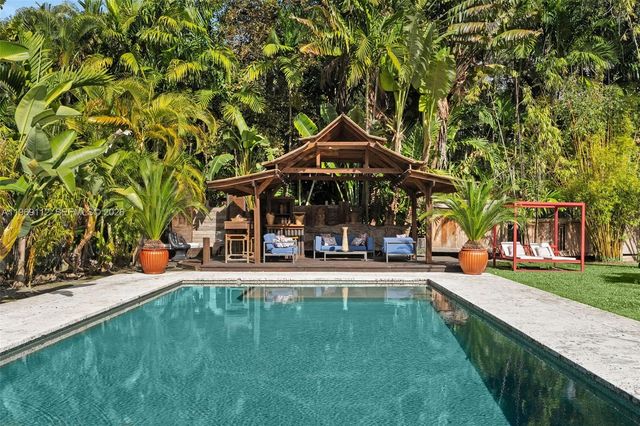 575 Hibiscus Ln, Miami, FL 33137