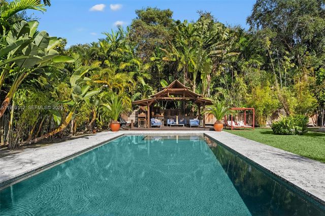 575 Hibiscus Ln, Miami, FL 33137