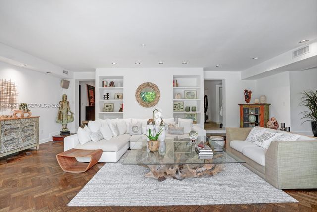 575 Hibiscus Ln, Miami, FL 33137