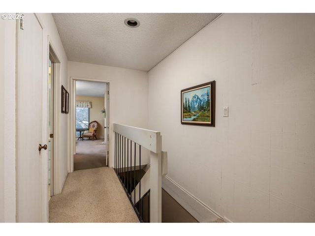 1655 Nw LAKEWAY Ln, Beaverton, OR 97006