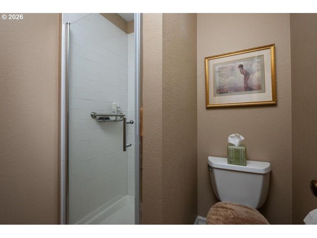 1655 Nw LAKEWAY Ln, Beaverton, OR 97006