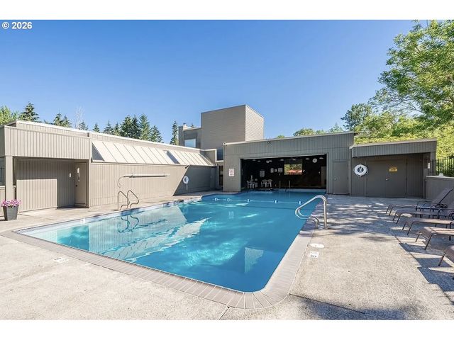 1655 Nw LAKEWAY Ln, Beaverton, OR 97006