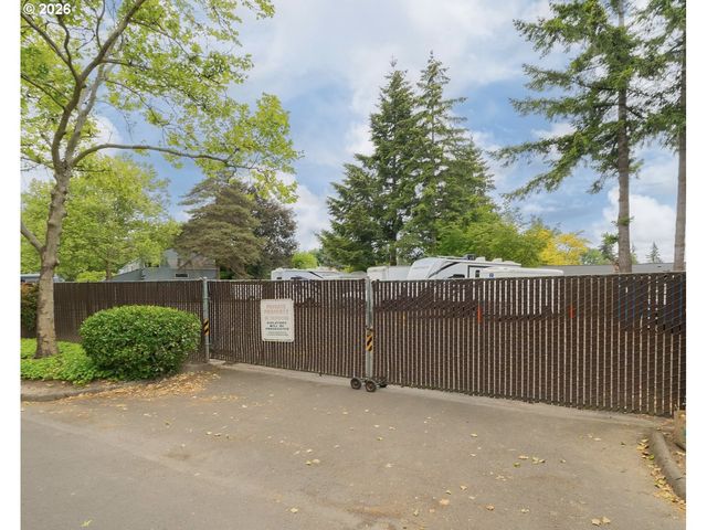 1655 Nw LAKEWAY Ln, Beaverton, OR 97006