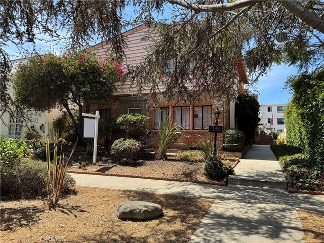 1118 15th St., Santa Monica, CA 90403