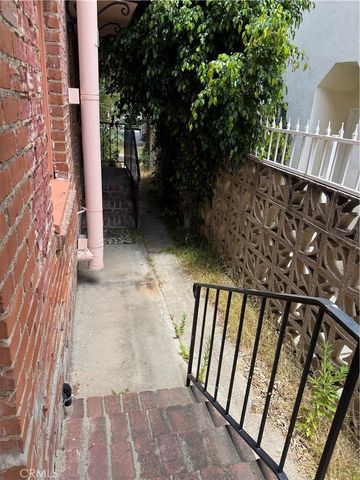 1118 15th St., Santa Monica, CA 90403