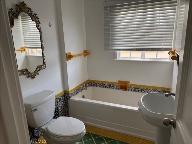 1118 15th St., Santa Monica, CA 90403