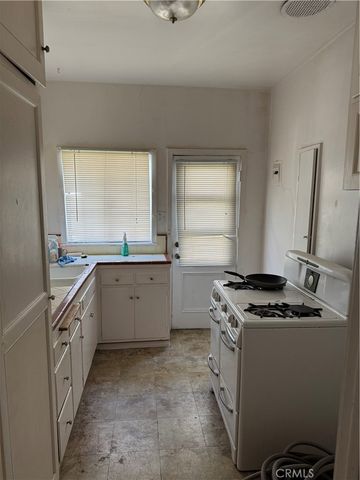 1118 15th St., Santa Monica, CA 90403