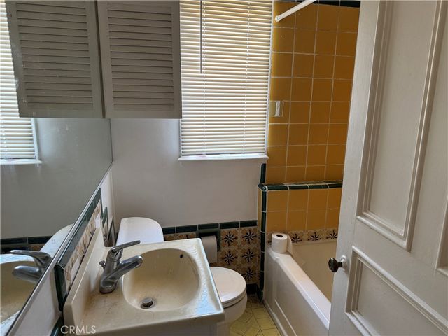 1118 15th St., Santa Monica, CA 90403