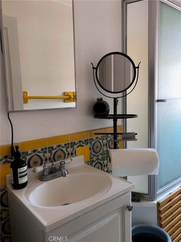 1118 15th St., Santa Monica, CA 90403