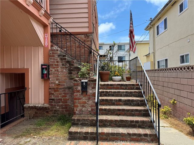 1118 15th St., Santa Monica, CA 90403