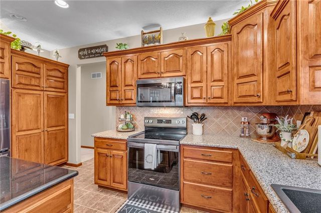 104 W 18th Street, Eudora, KS 66025