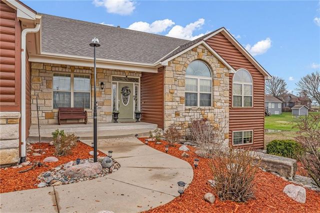 104 W 18th Street, Eudora, KS 66025